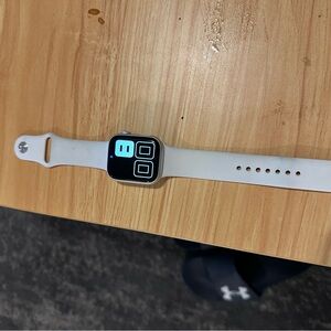 Apple series 8 GPS 45mm